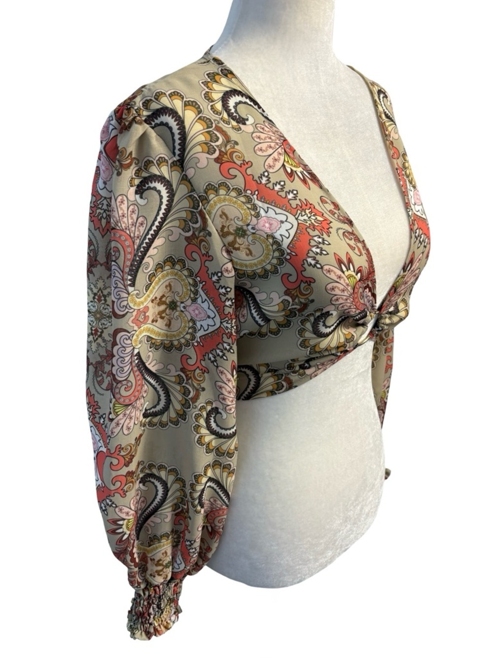 Boho Paisley Ring Front Crop Top Lightweight & Flowy Y2K Size Small Cut Out Top - Picture 5 of 14